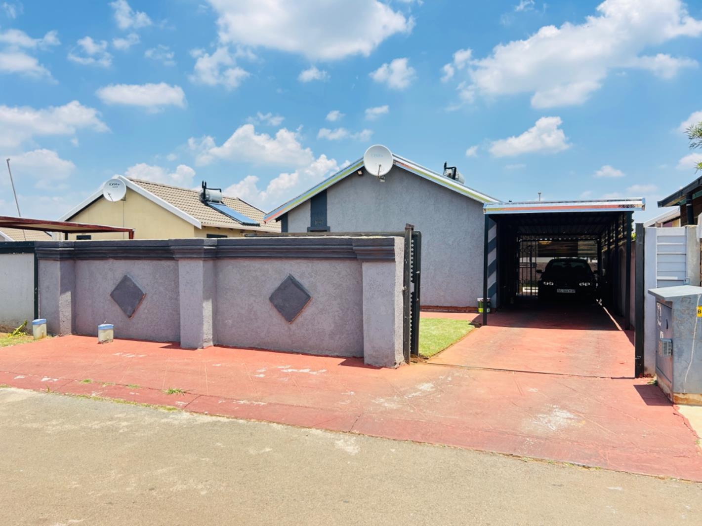 2 Bedroom House in Sky City