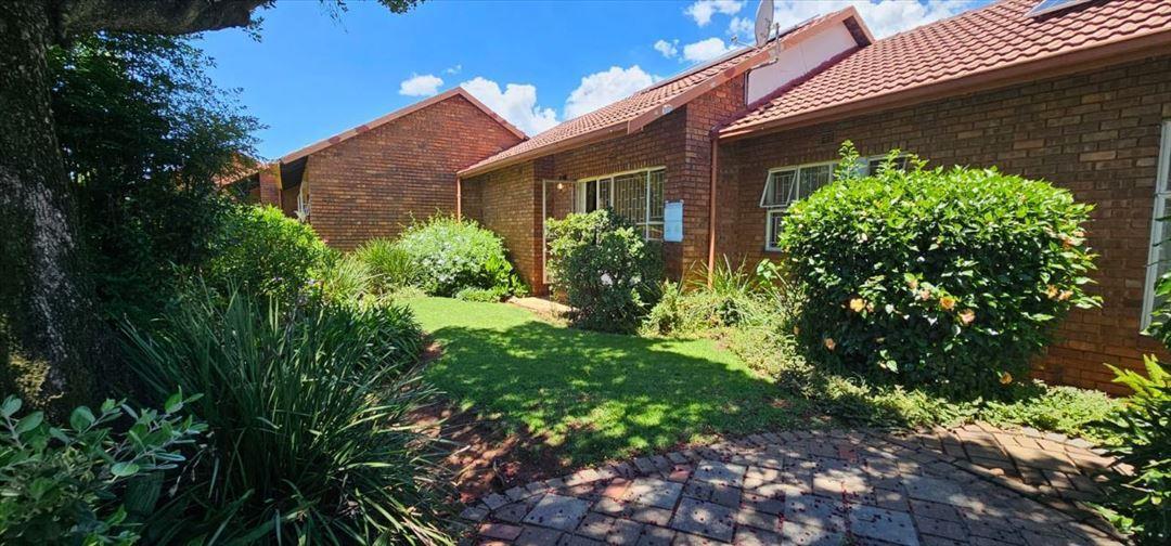 2 Bedroom Townhouse in Birchleigh North