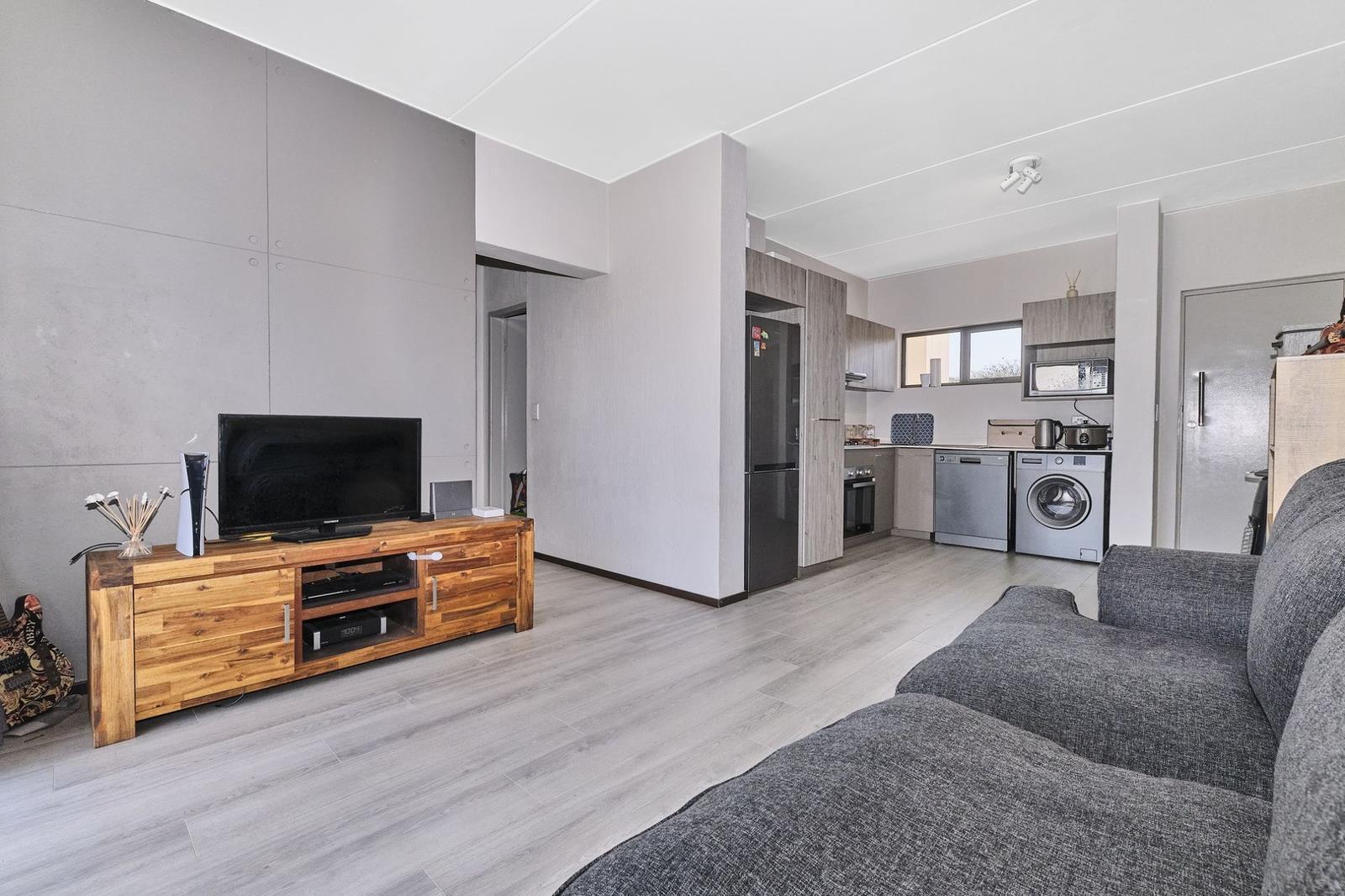 2 Bedroom Apartment in Broadacres