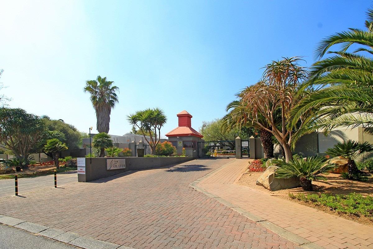 2 Bedroom Townhouse in Marais Steyn Park