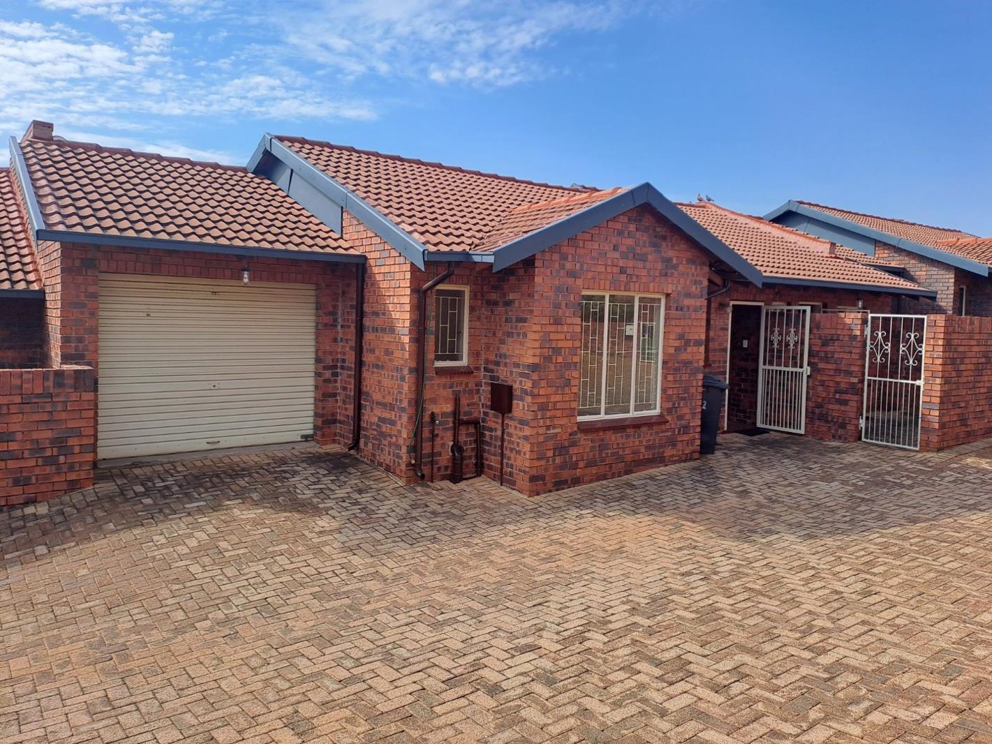 3 Bedroom Townhouse in Wilro Park