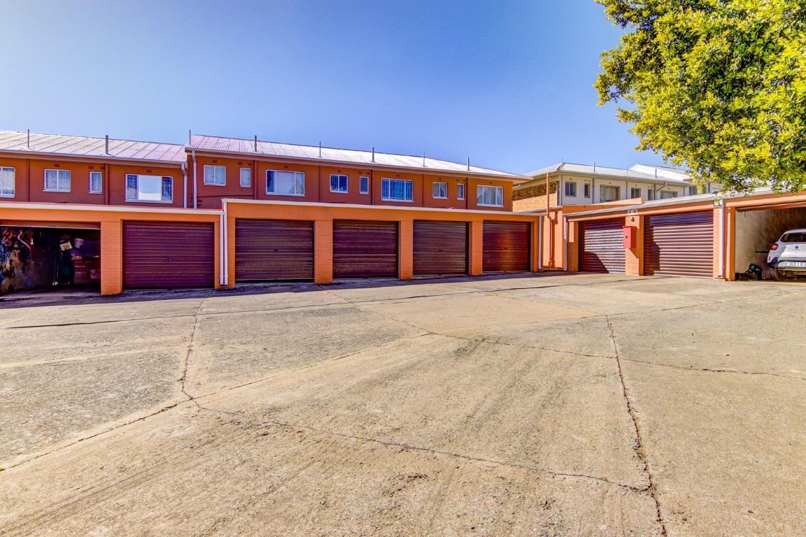 2 Bedroom Townhouse in Kempton Park Central
