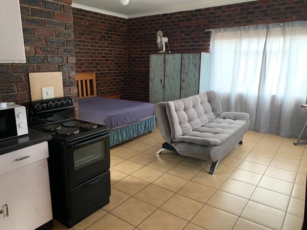 1 Bedroom Apartment in Postmasburg