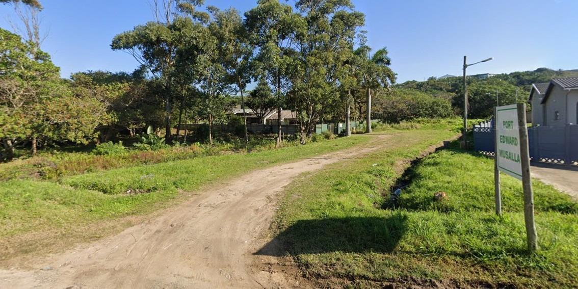 1 013 m² Land available in Port Edward
