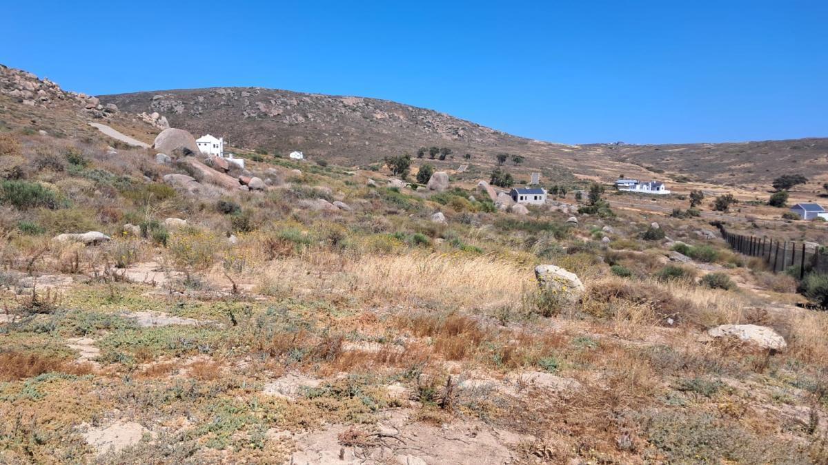 443 m² Land available in St Helena Views