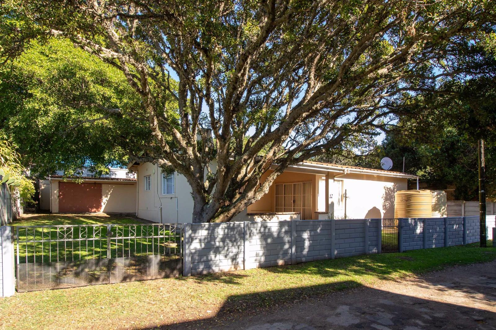 4 Bedroom House in Boesmansriviermond