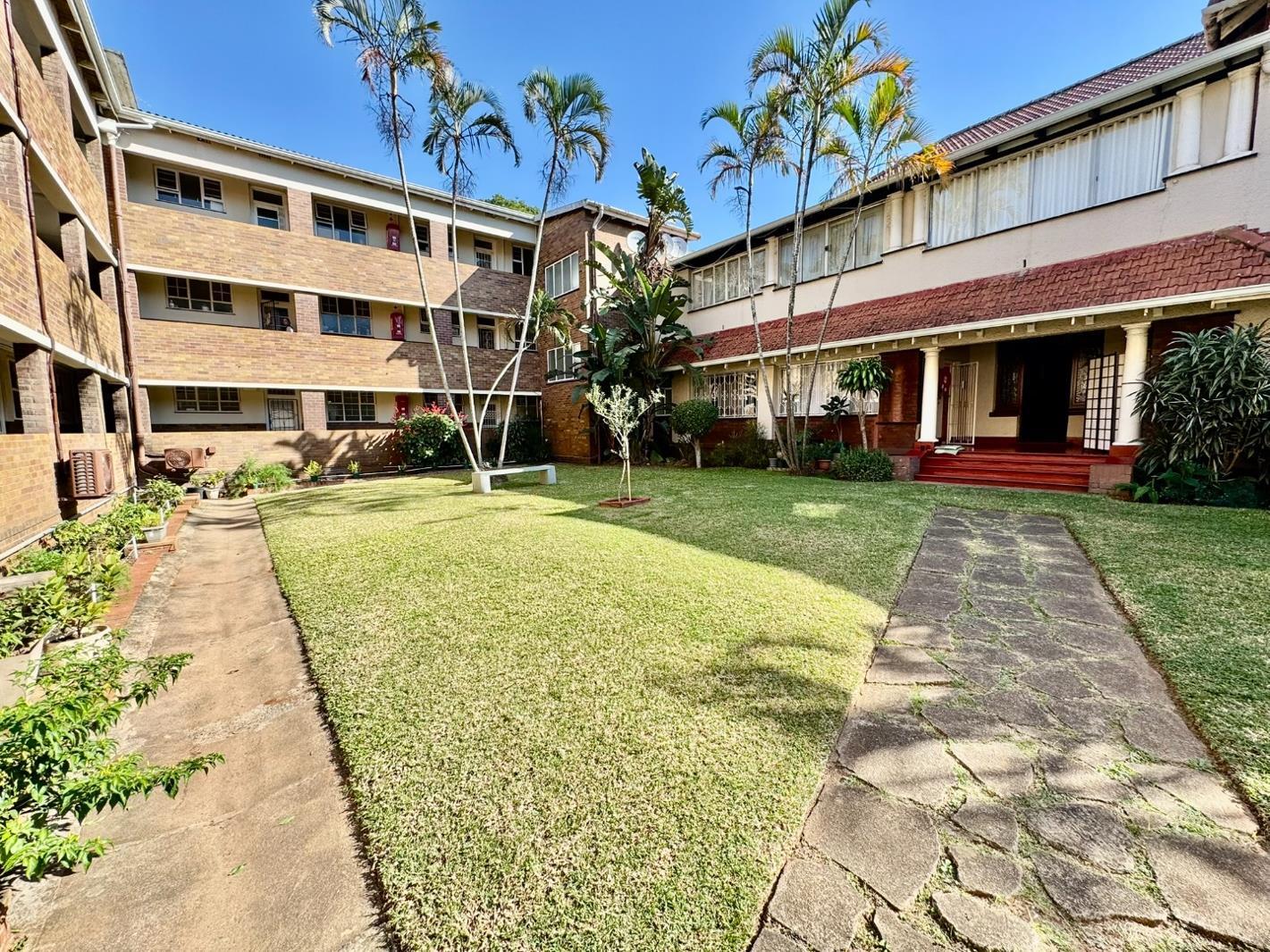 2 Bedroom Apartment in Essenwood