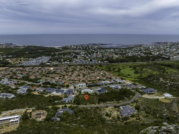 2 000 m² Land available in Onrus