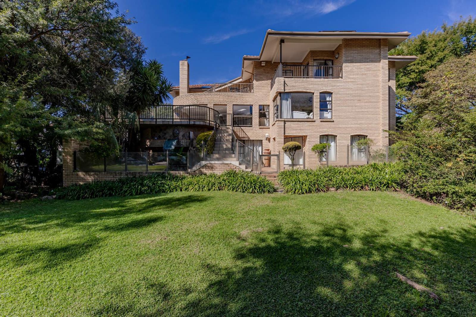 7 Bedroom House in Featherbrooke Estate