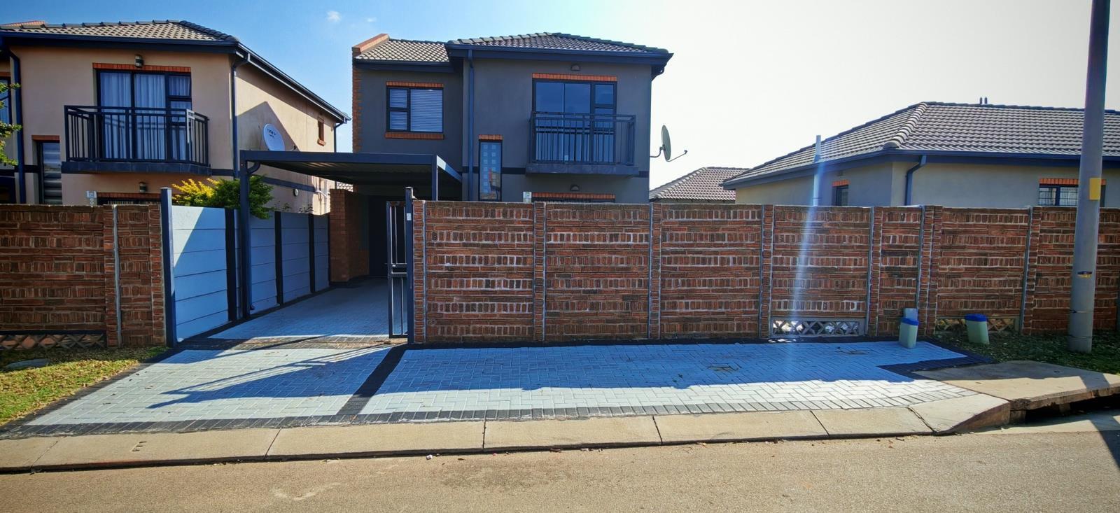 3 Bedroom House in Leopards Rest Security Estate
