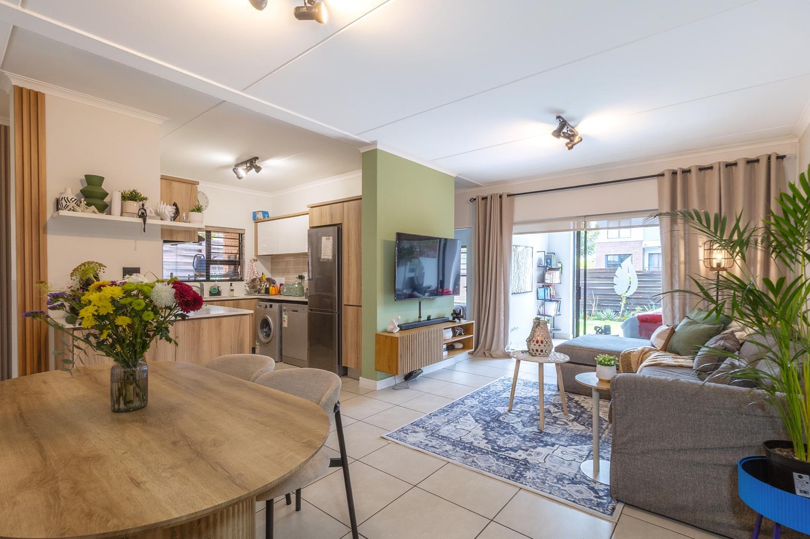 3 Bedroom Apartment in Linbro Park