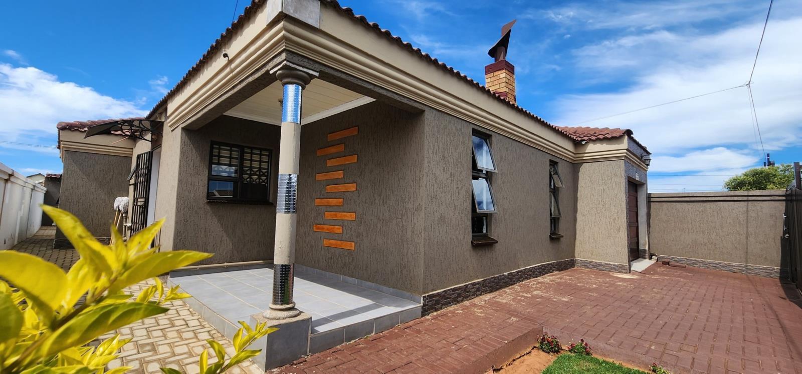 3 Bedroom House in Protea Glen