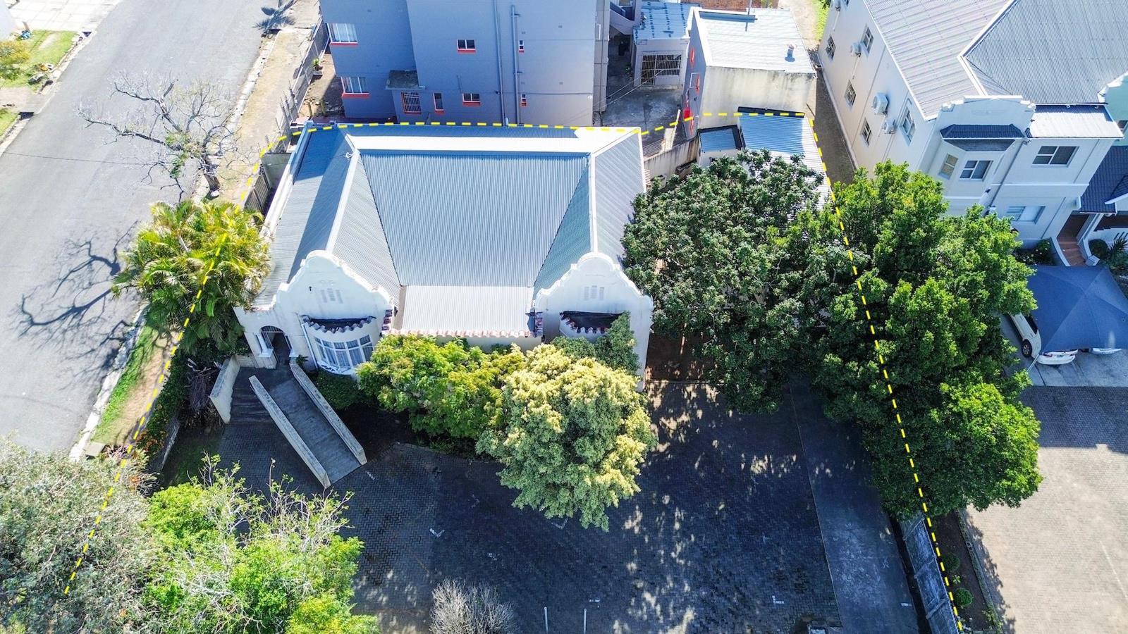 6 Bedroom House in Southernwood