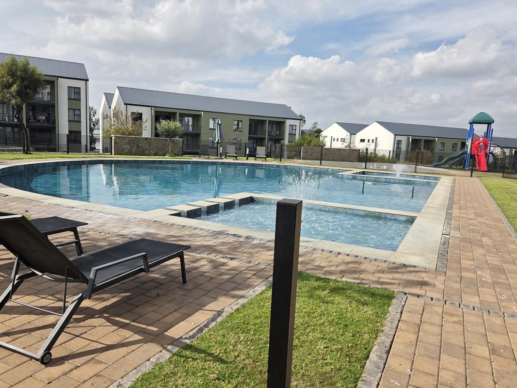1 Bedroom Apartment in Linbro Park