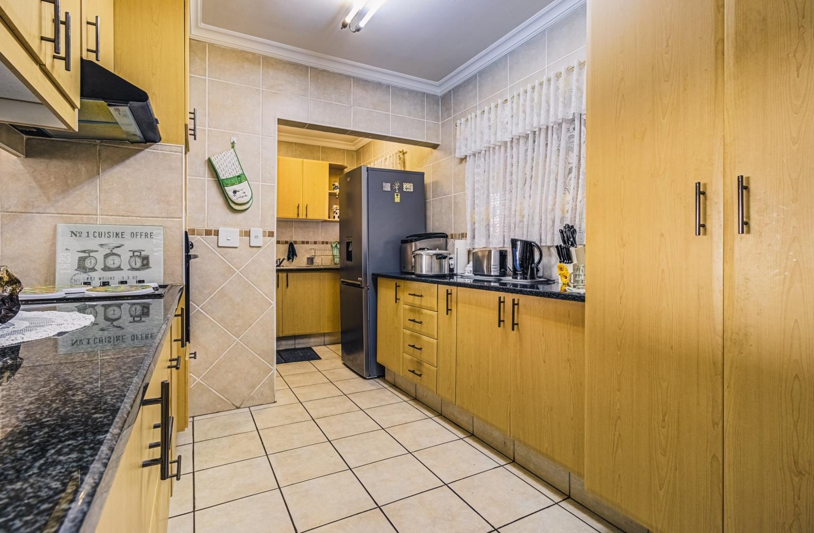 2 Bedroom Apartment in Brentwood Park