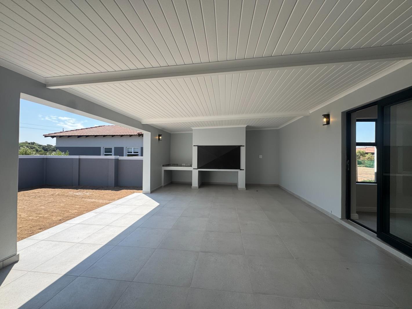 4 Bedroom House in Langebaan Country Estate