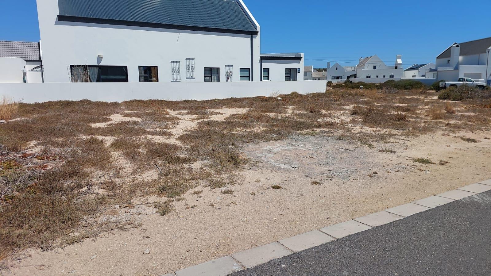 280 m² Land available in Britannia Bay