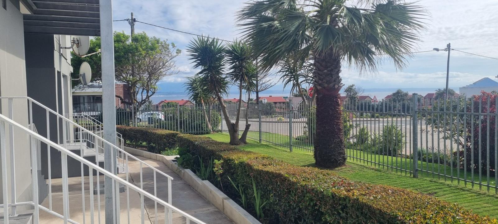 2 Bedroom Apartment in Mossel Bay Central