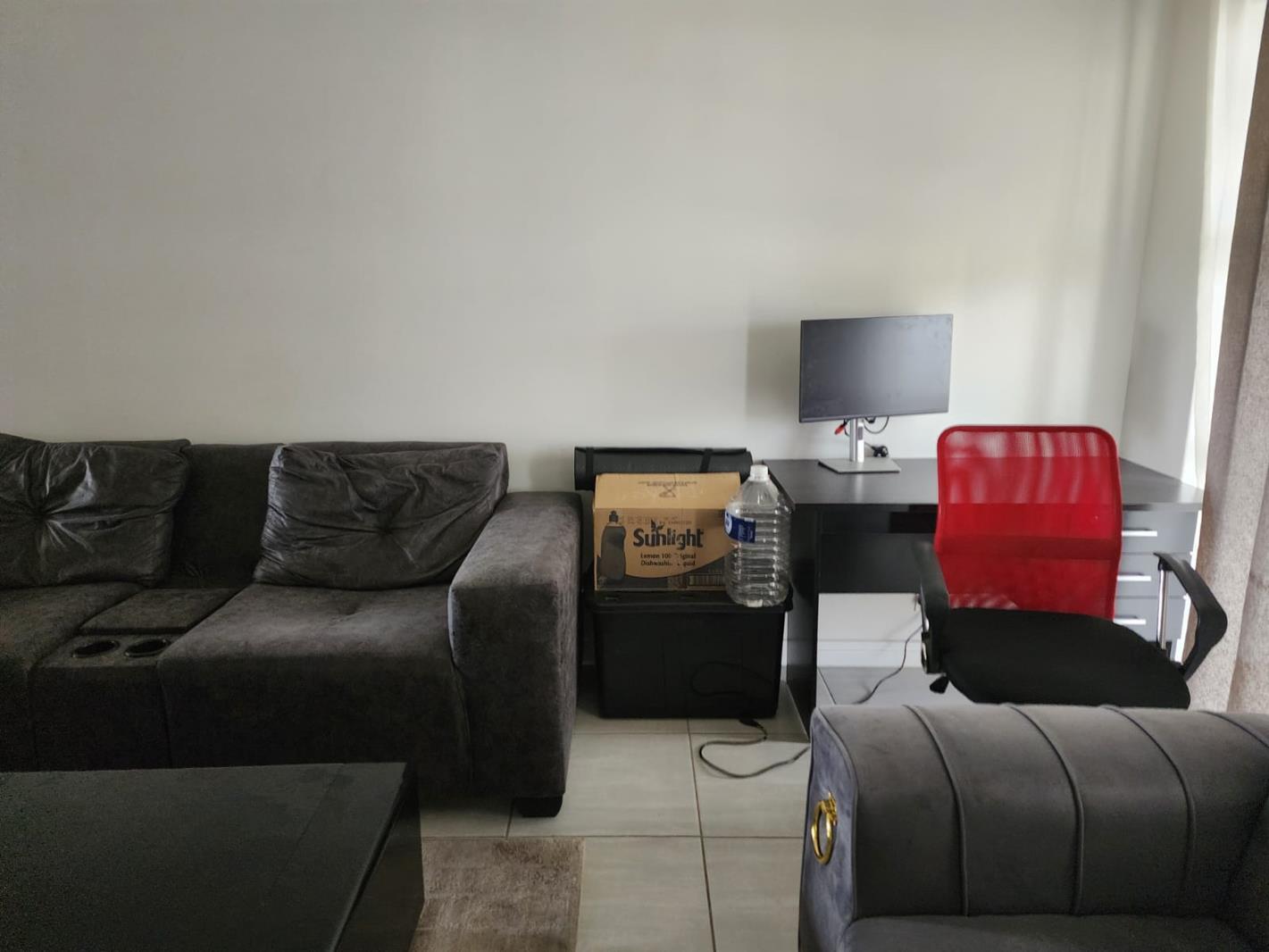 1 Bedroom Apartment in Waterfall