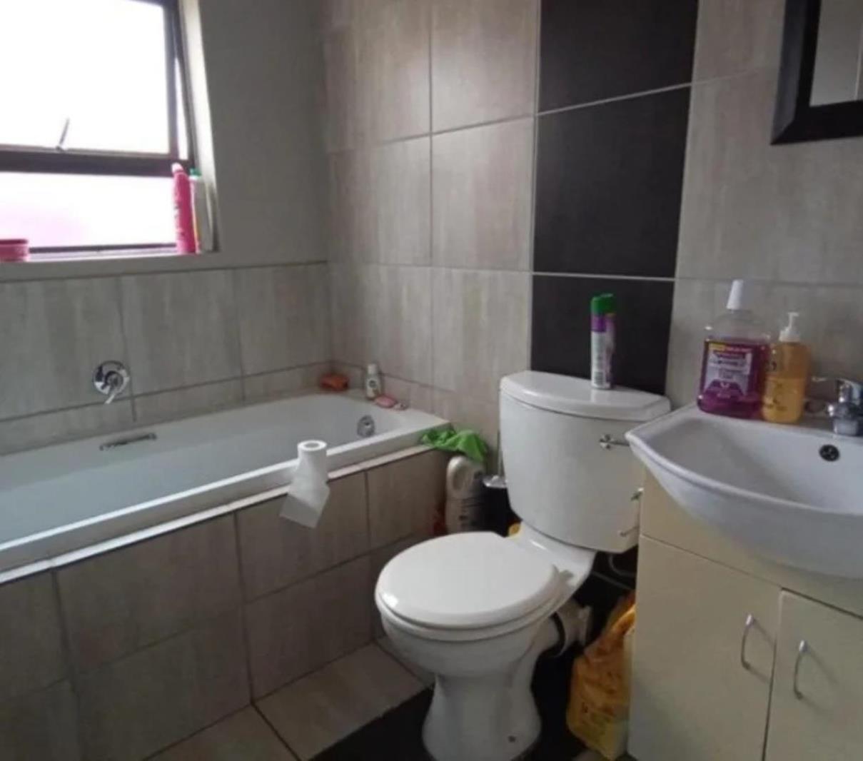 2 Bedroom Townhouse in Secunda