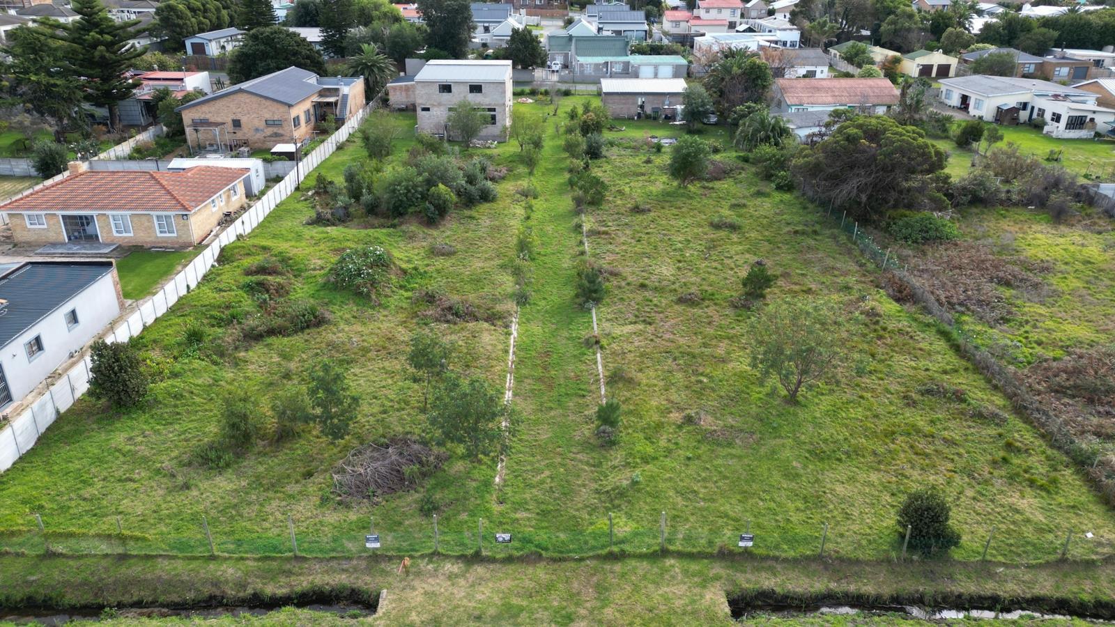 2 954 m² Land available in Kleinmond