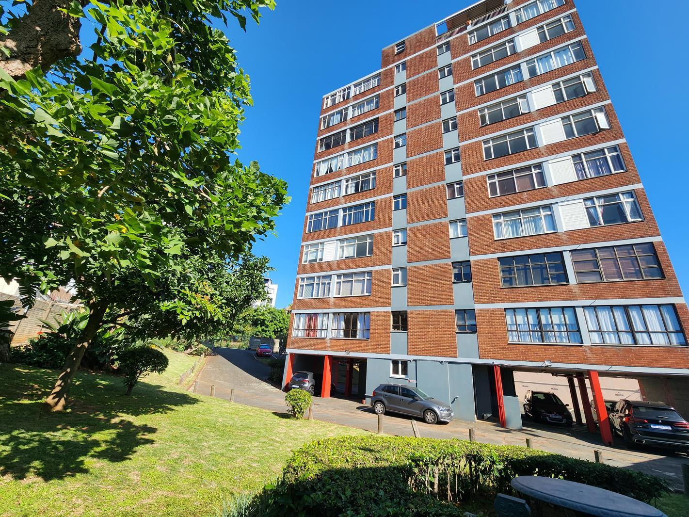 1.5 Bedroom Apartment in Westridge