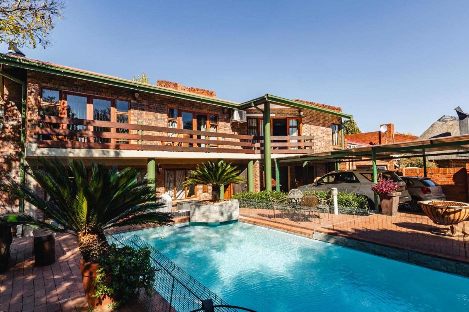 3 Bedroom House in Bayswater