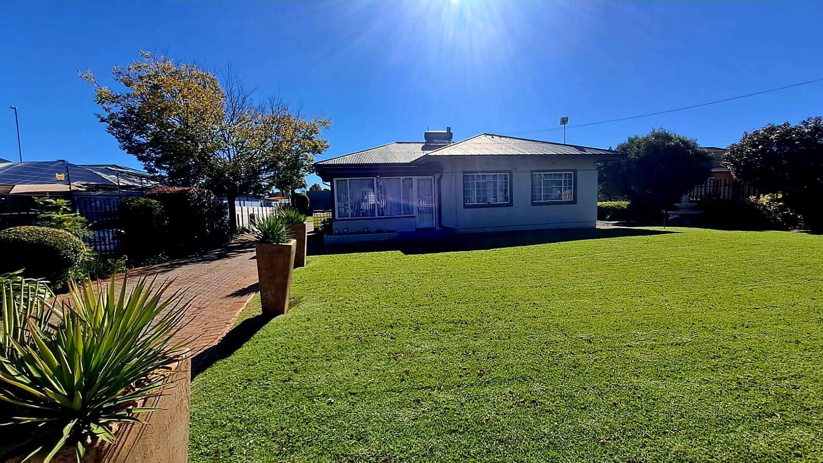 7 Bedroom House in Witpoortjie