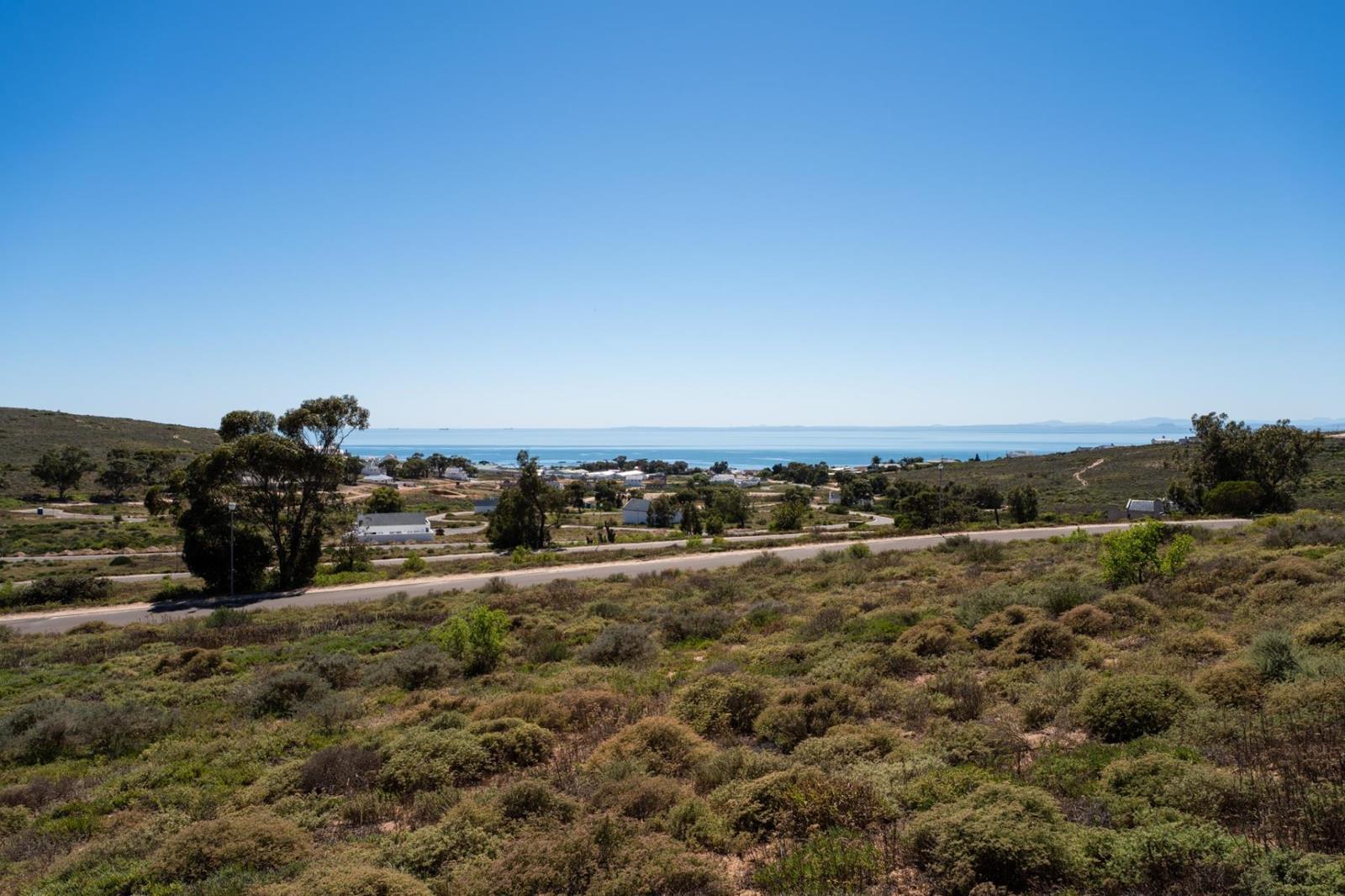 400 m² Land available in St Helena Views
