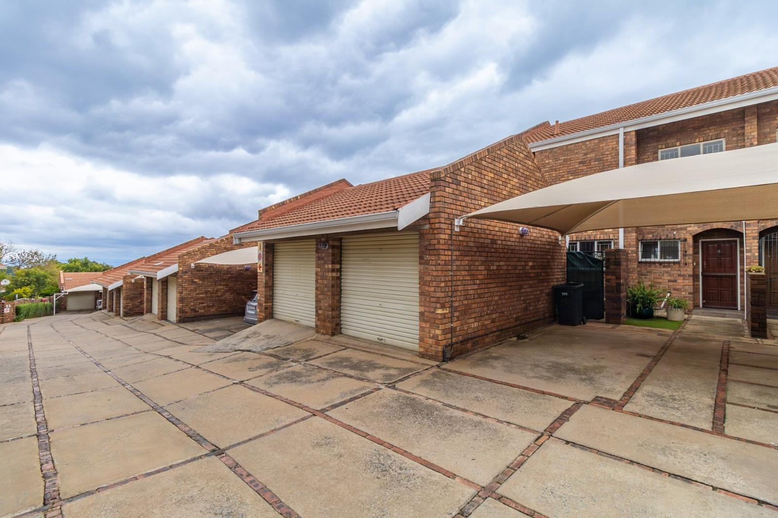 3 Bedroom Townhouse in Halfway Gardens