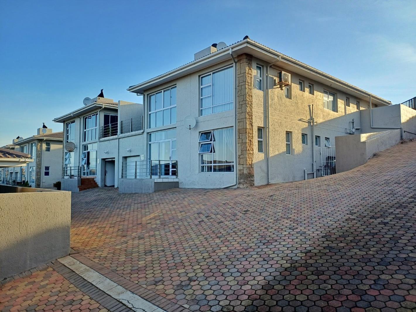 2 Bedroom Apartment in Hartenbos Heuwels