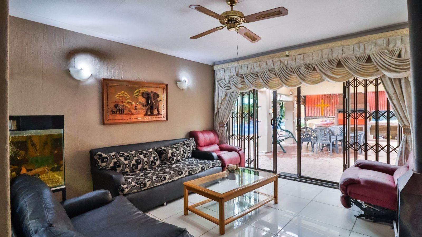 3 Bedroom House in Mulbarton