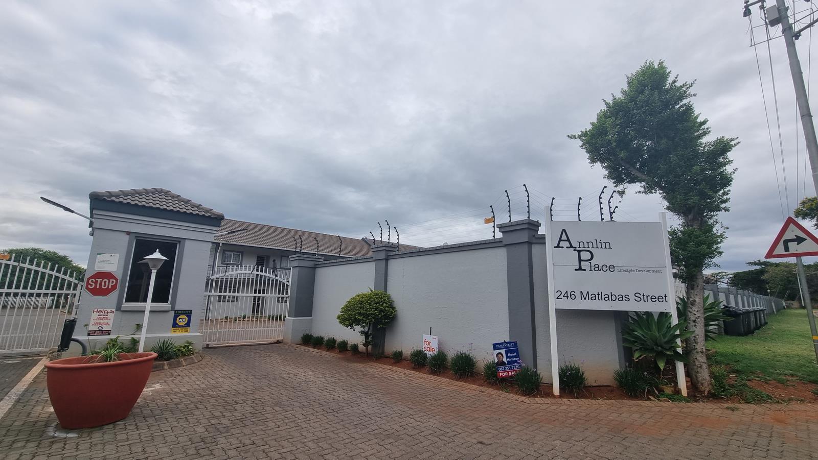 1 Bedroom Apartment in Sinoville