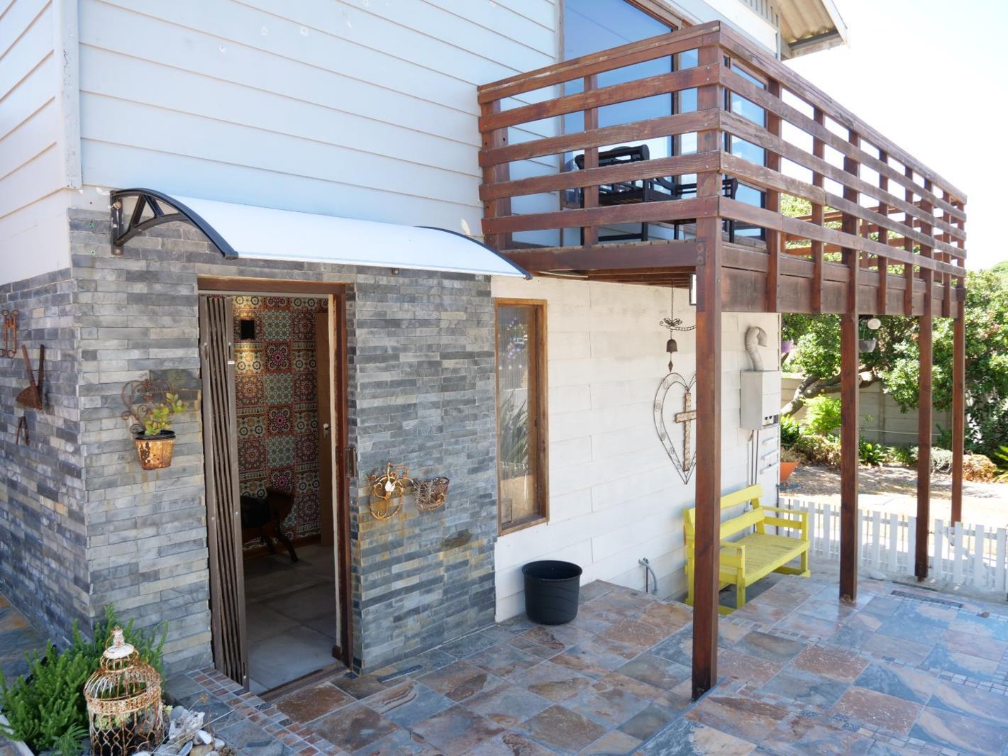 2 Bedroom House in Kleinbaai