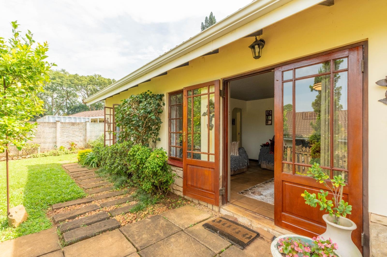 2 Bedroom Townhouse in Waterfall