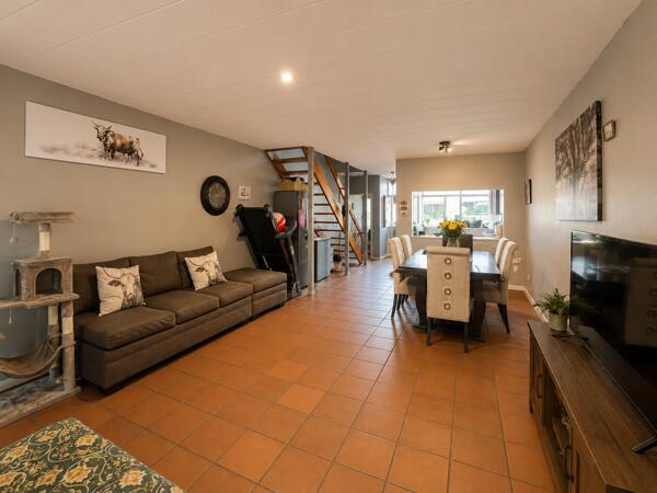 2 Bedroom Apartment in Murrayfield