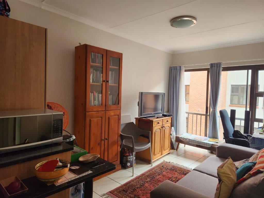 1 Bedroom Apartment in Douglasdale