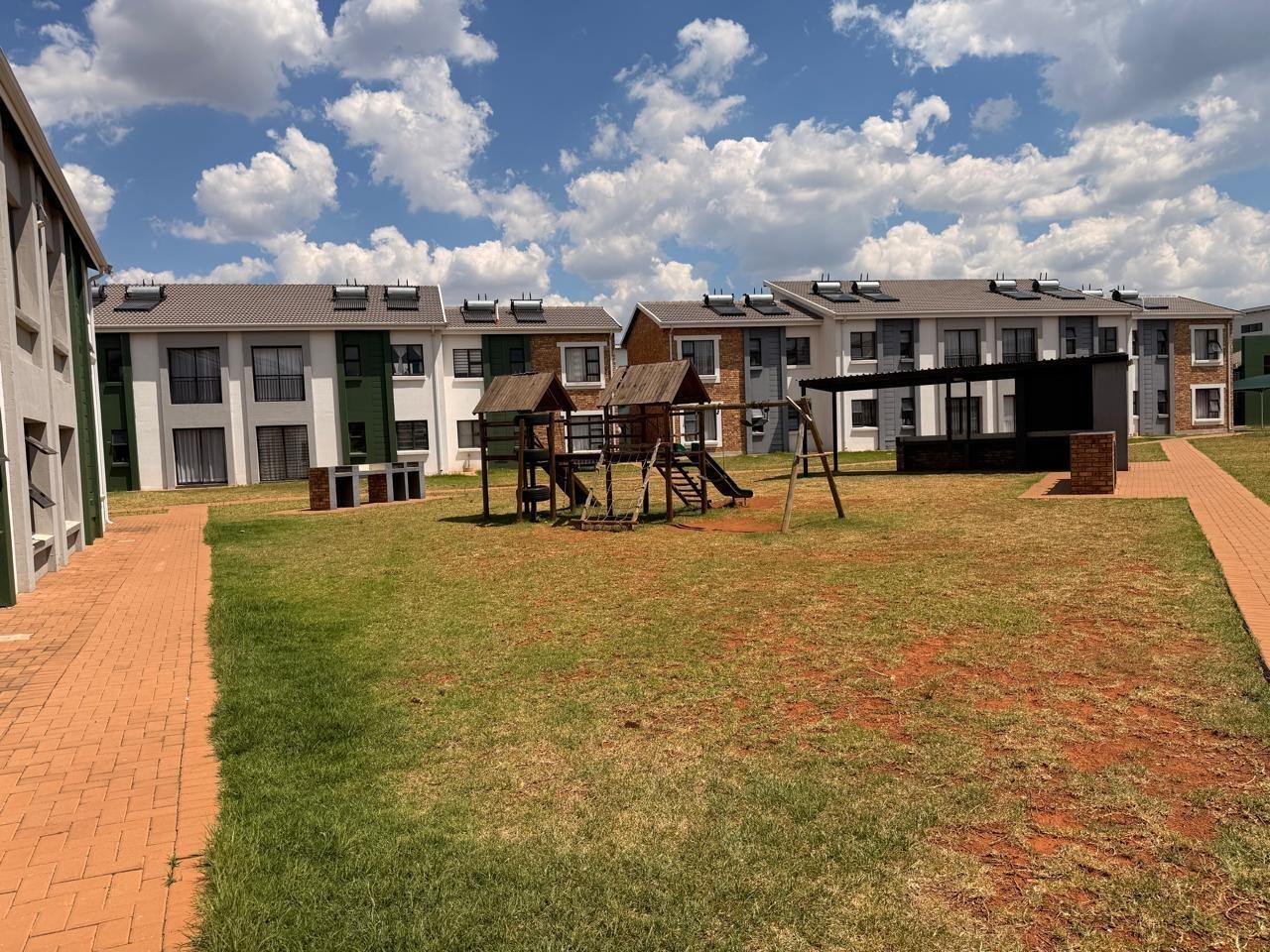 2 Bedroom Apartment in Protea Glen