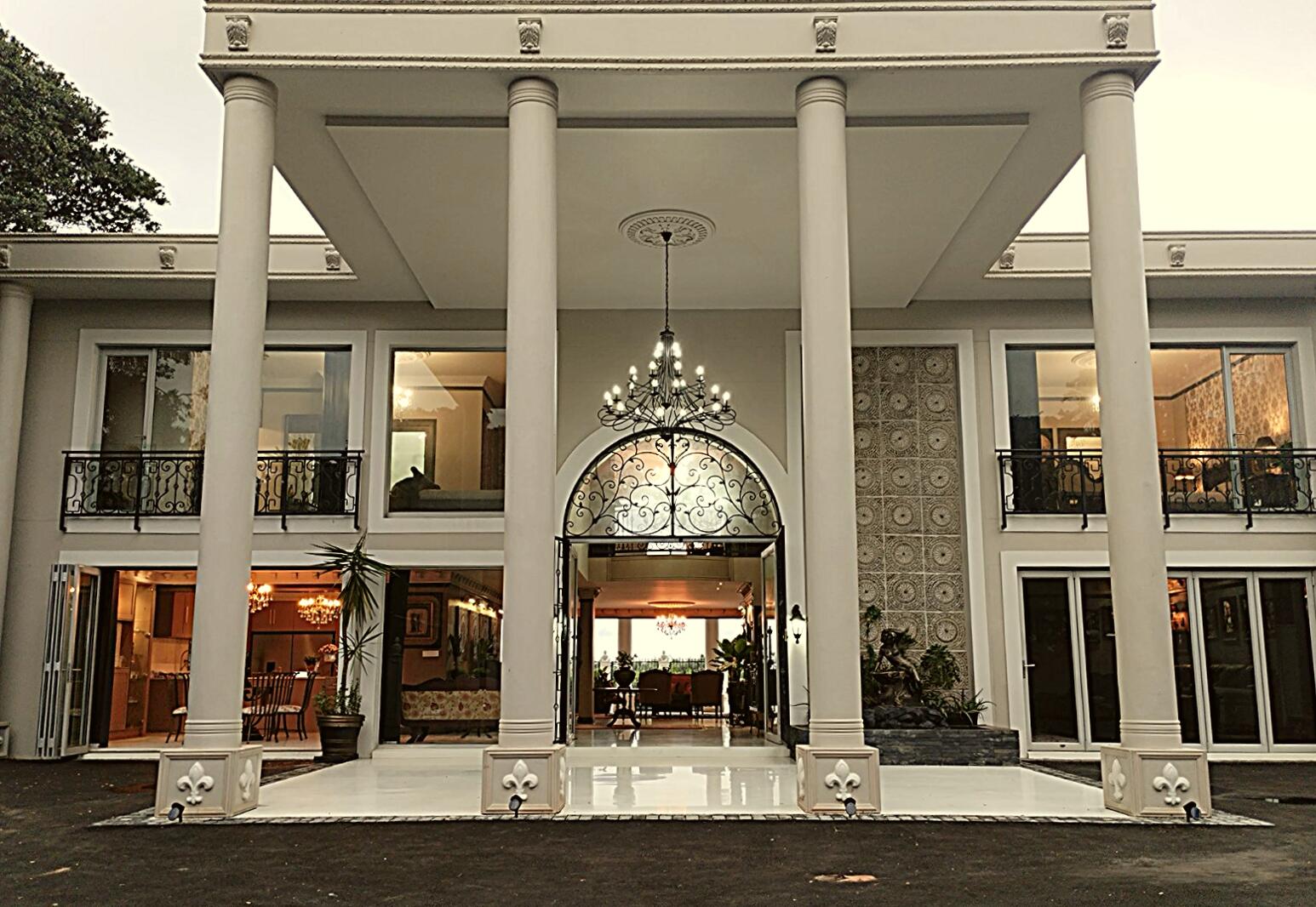 4 Bedroom House in La Lucia