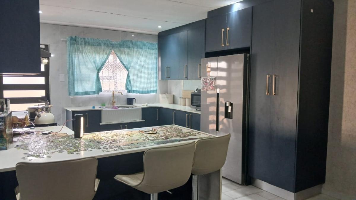 3 Bedroom House in Mohlakeng