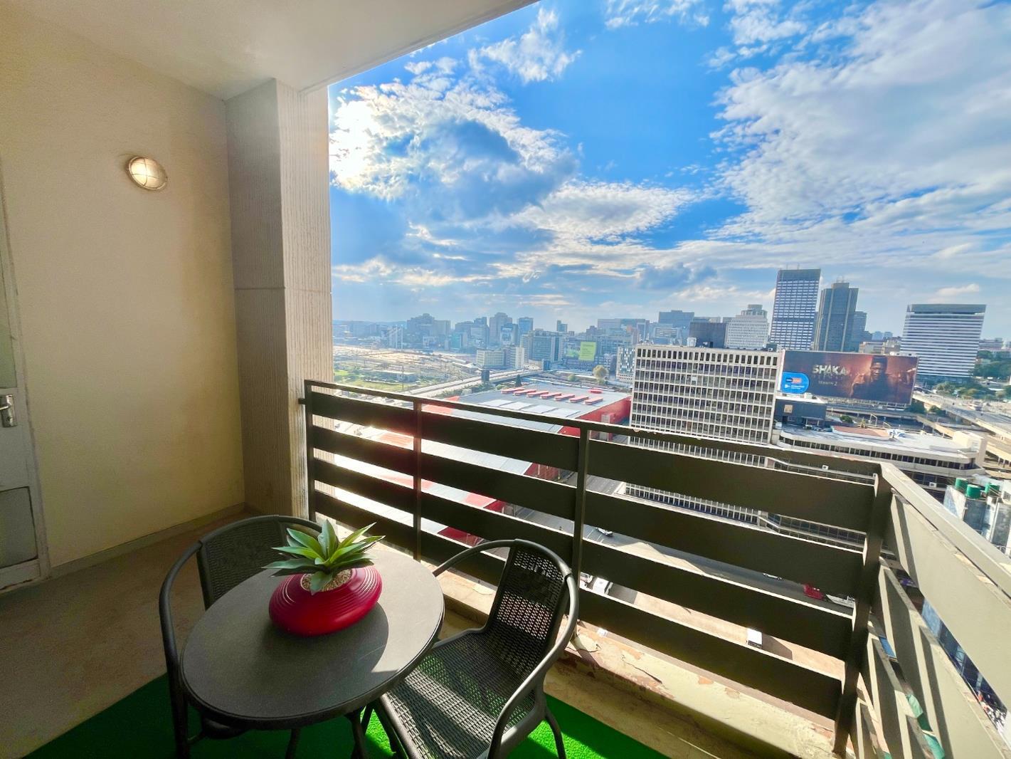 2 Bedroom Apartment in Braamfontein