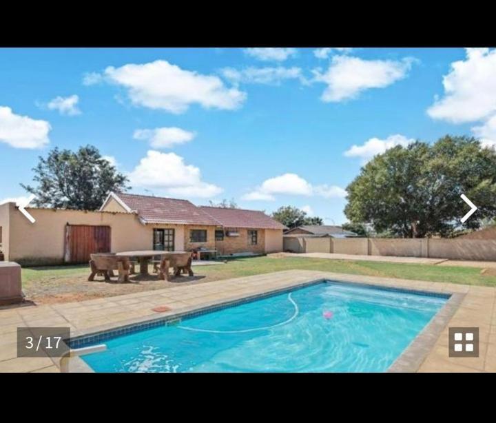 3 Bedroom House in Dalpark