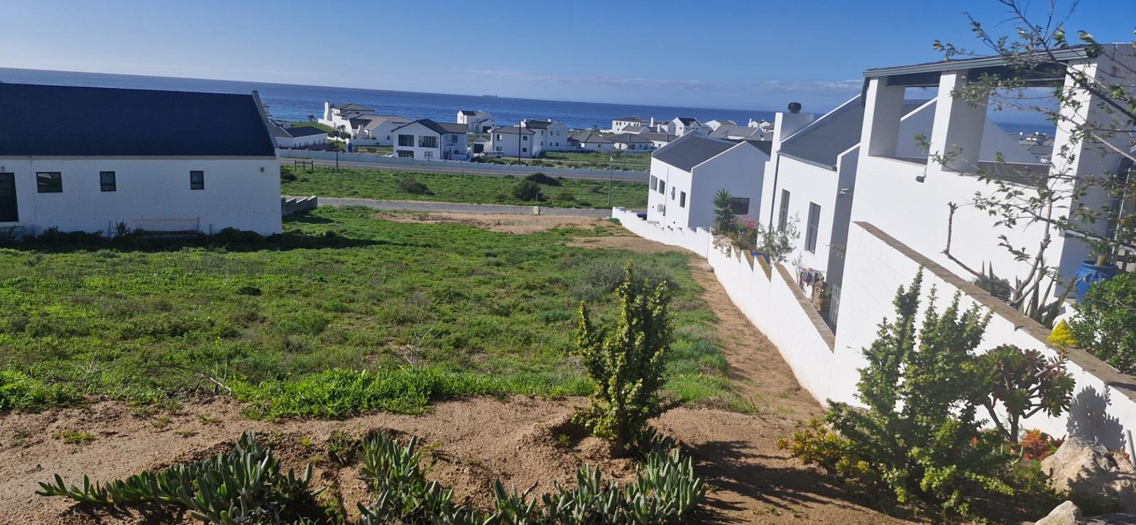 470 m² Land available in Da Gama Bay