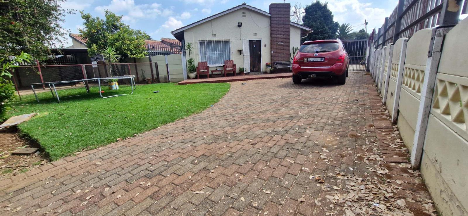 3 Bedroom House in Berton Park
