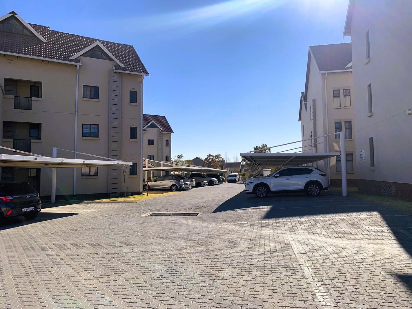 2 Bedroom Apartment in Kosmosdal
