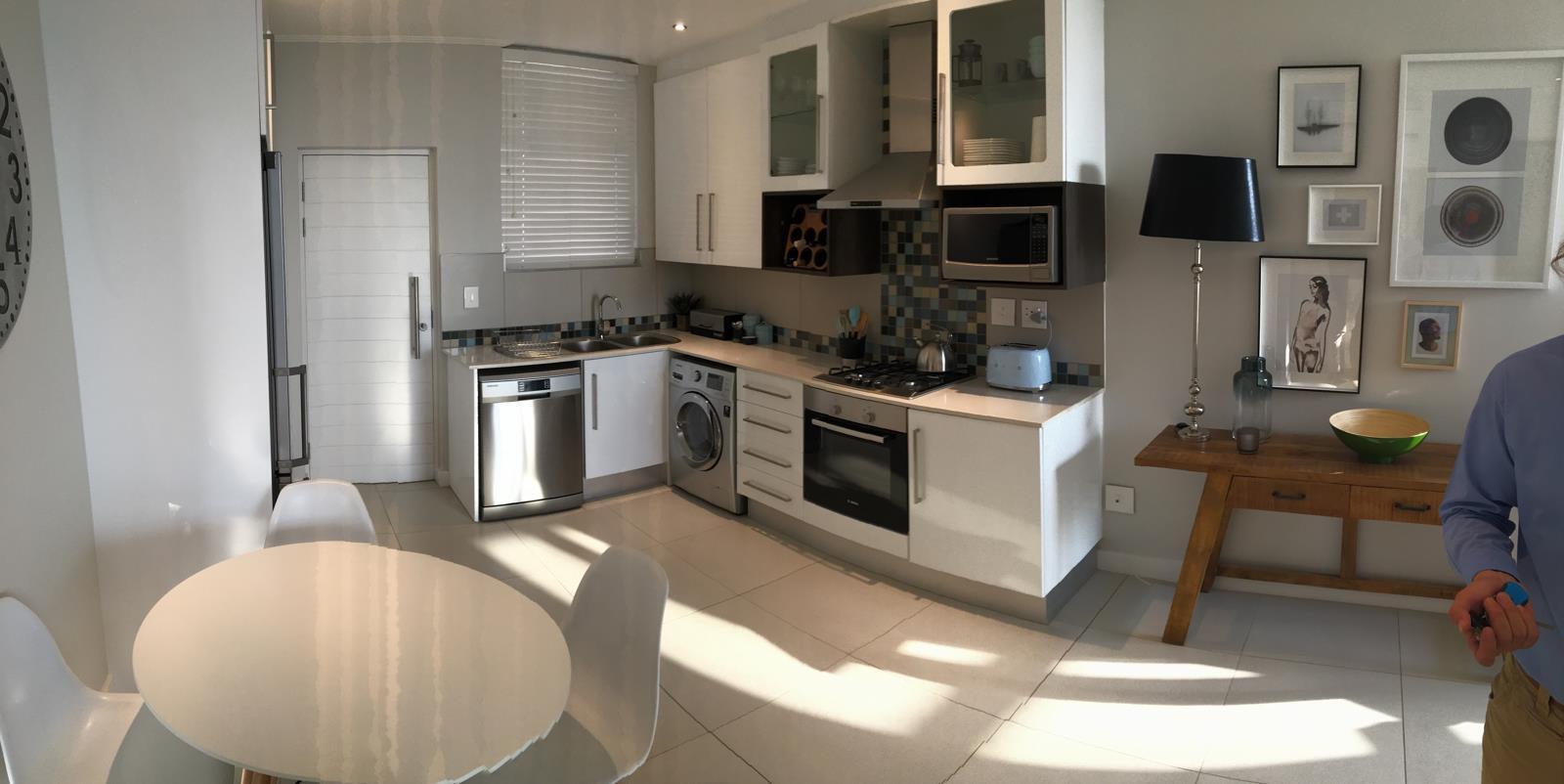 Studio apartment in Rosebank
