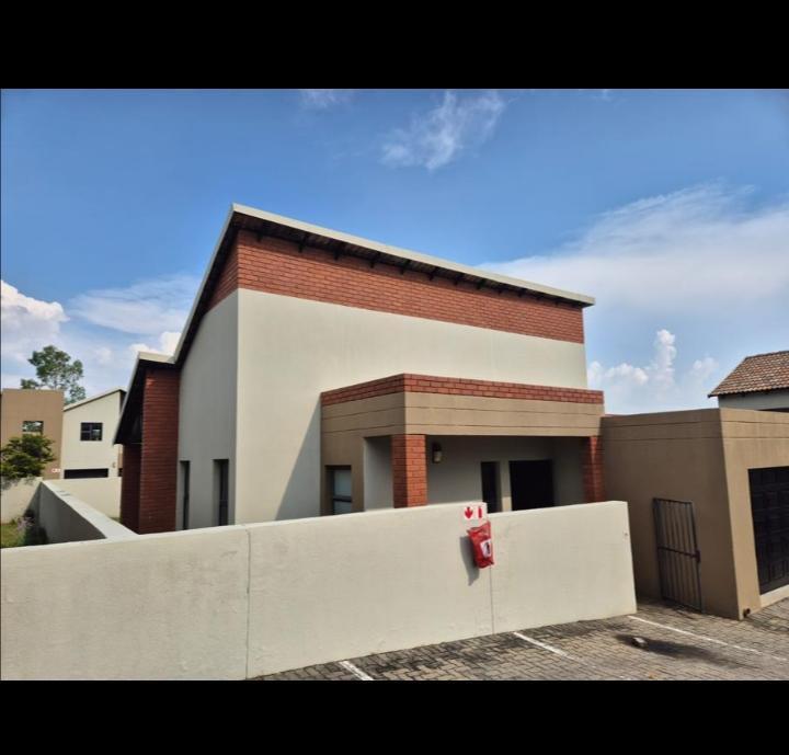 3 Bedroom Simplex in Kyalami Hills