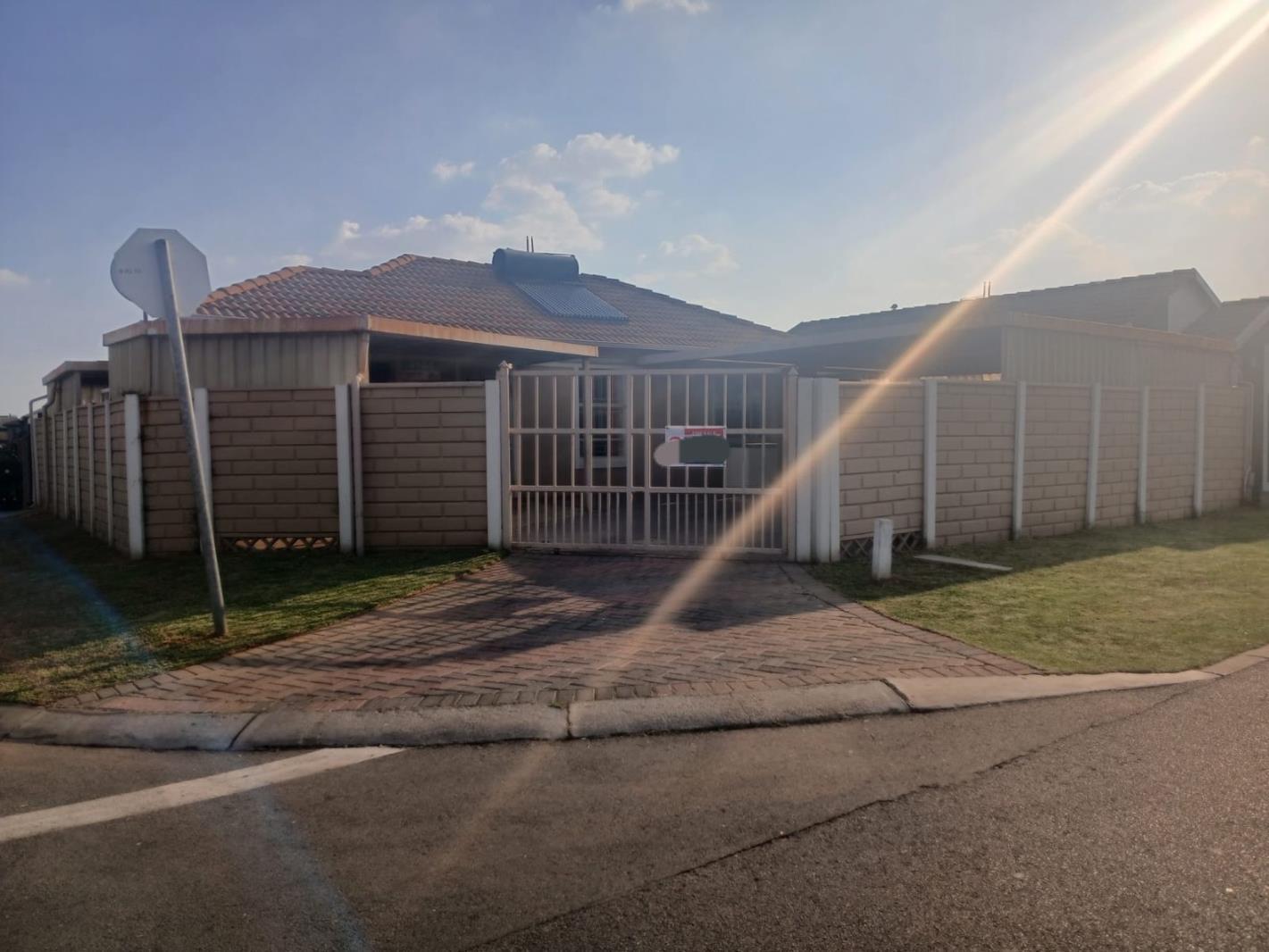 3 Bedroom House in Albertsdal