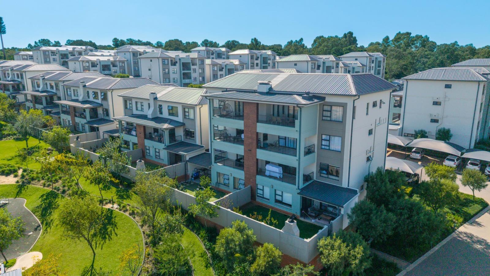 2 Bedroom Penthouse in Carlswald Estate