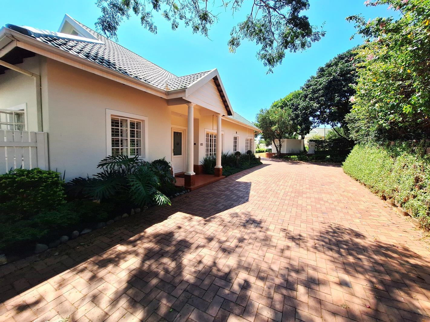 5 Bedroom Duplex in Mt Edgecombe Estate 1 & 2